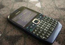 Ponsel Nokia E63